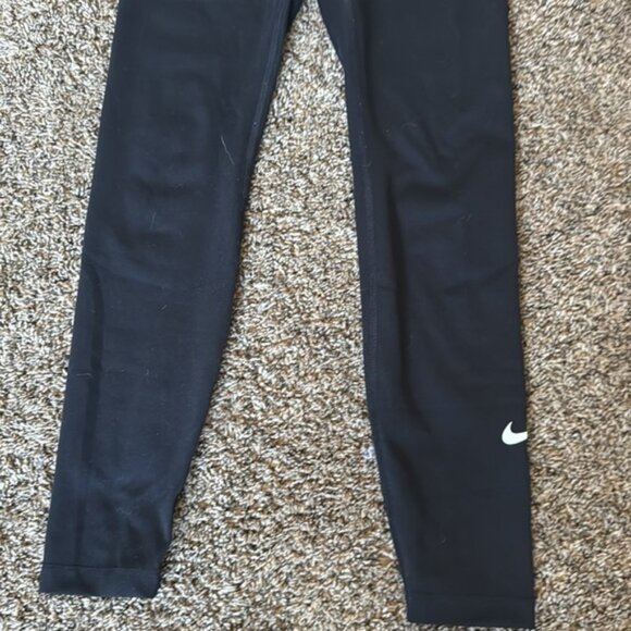 Nike Dri-Fit Small Black Workout Legging - Picture 5 of 8
